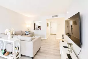 1630 Embassy Dr, West Palm Beach, FL 33401 - Photo 7