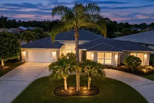 2346 SW Creekside Dr, Palm City, FL 34990 - Photo 3