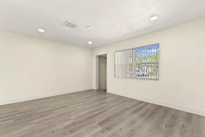 205 N 21st Street, Fort Pierce, FL 34950 - Photo 9