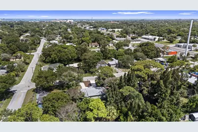 205 N 21st Street, Fort Pierce, FL 34950 - Photo 21