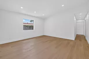 386 NW 40th Terrace, Deerfield Beach, FL 33442 - Photo 11