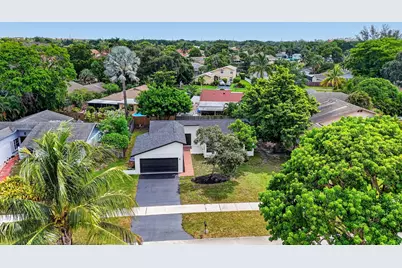 386 NW 40th Terrace, Deerfield Beach, FL 33442 - Photo 45