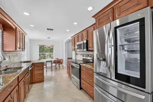 12447 Crystal Pointe Dr, Boynton Beach, FL 33437 - Photo 3