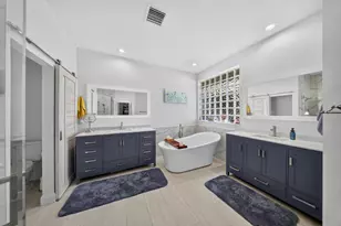 7690 La Corniche Cir, Boca Raton, FL 33433 - Photo 17