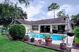 569 Dollarspot Ct, Wellington, FL 33414 - Photo 49