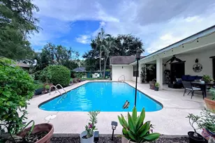 569 Dollarspot Ct, Wellington, FL 33414 - Photo 45