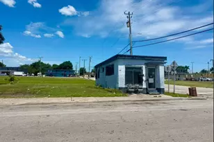 300 SW 5th St, Belle Glade, FL 33430 - Photo 1