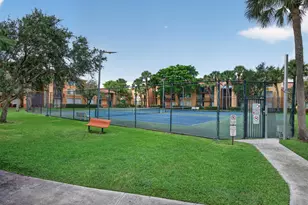 10717 E Cleary Blvd E, Plantation, FL 33324 - Photo 31