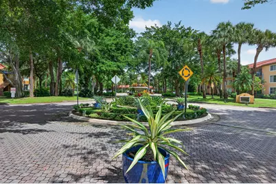10717 E Cleary Boulevard E #106, Plantation, FL 33324 - Photo 29