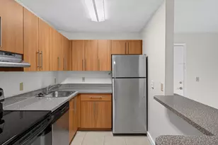 10717 E Cleary Blvd E, Plantation, FL 33324 - Photo 13
