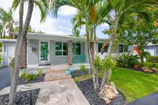 1743 NE 27th St, Wilton Manors, FL 33334 - Photo 3