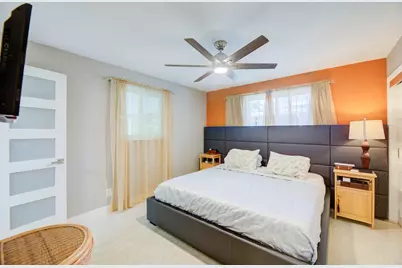1743 NE 27th Street, Wilton Manors, FL 33334 - Photo 11