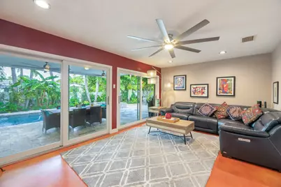 1743 NE 27th Street, Wilton Manors, FL 33334 - Photo 15