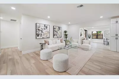 8201 NW 67th Avenue, Tamarac, FL 33321 - Photo 5