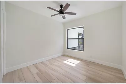 8201 NW 67th Avenue, Tamarac, FL 33321 - Photo 17