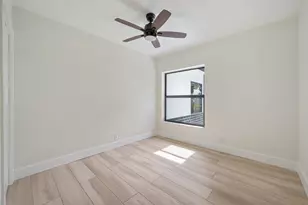 8201 NW 67th Ave, Tamarac, FL 33321 - Photo 17