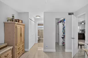 9881 Sunrise Lakes Blvd, Sunrise, FL 33322 - Photo 11