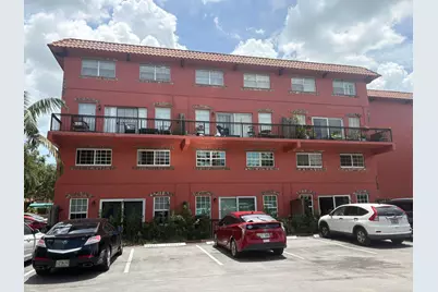 680 Tennis Club Drive #303, Fort Lauderdale, FL 33311 - Photo 7