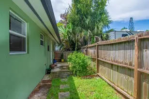 2036 19th St, Vero Beach, FL 32960 - Photo 21
