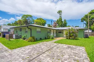 2036 19th St, Vero Beach, FL 32960 - Photo 1