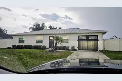 528 SW Ryan Avenue, Port Saint Lucie, FL 34953 - Photo 1