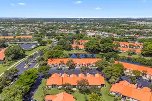 84 Centennial Ct, Deerfield Beach, FL 33442 - Photo 29