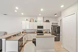 16437 Tudor Grove Dr, Orlando, FL 32828 - Photo 13