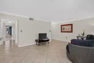 2425 NW 33rd Street NW, Oakland Park, FL 33309 - Photo 7