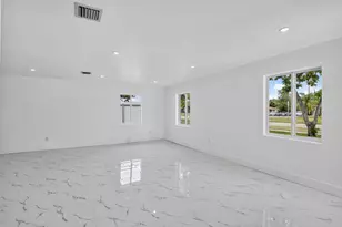 182 SW 6th St, Deerfield Beach, FL 33441 - Photo 5
