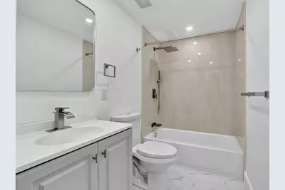 182 SW 6 Street, Deerfield Beach, FL 33441 - Photo 19