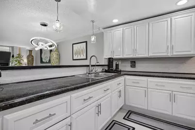 9201 Sunrise Lakes Boulevard #202, Sunrise, FL 33322 - Photo 7
