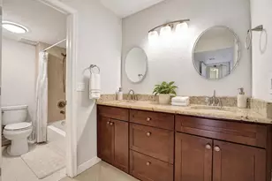 303 Lakeview Dr, Weston, FL 33326 - Photo 7