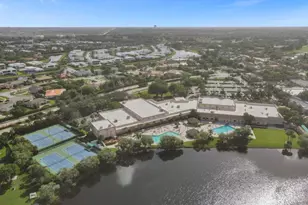 303 Lakeview Dr, Weston, FL 33326 - Photo 23