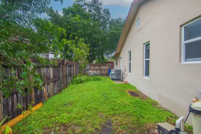8860 SW 49th Street, Cooper City, FL 33328 - Photo 5
