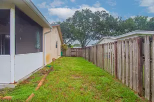 8860 SW 49th St, Cooper City, FL 33328 - Photo 7