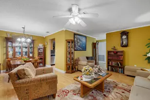 8860 SW 49th St, Cooper City, FL 33328 - Photo 11