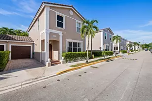 10565 NW 57th Ct, Coral Springs, FL 33076 - Photo 1