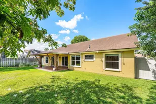 13053 Meadowbreeze Dr, Wellington, FL 33414 - Photo 45