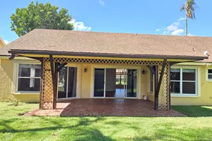 13053 Meadowbreeze Dr, Wellington, FL 33414 - Photo 35