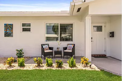2390 SW 14th Avenue, Boynton Beach, FL 33426 - Photo 3