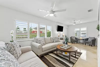 2390 SW 14th Avenue, Boynton Beach, FL 33426 - Photo 11