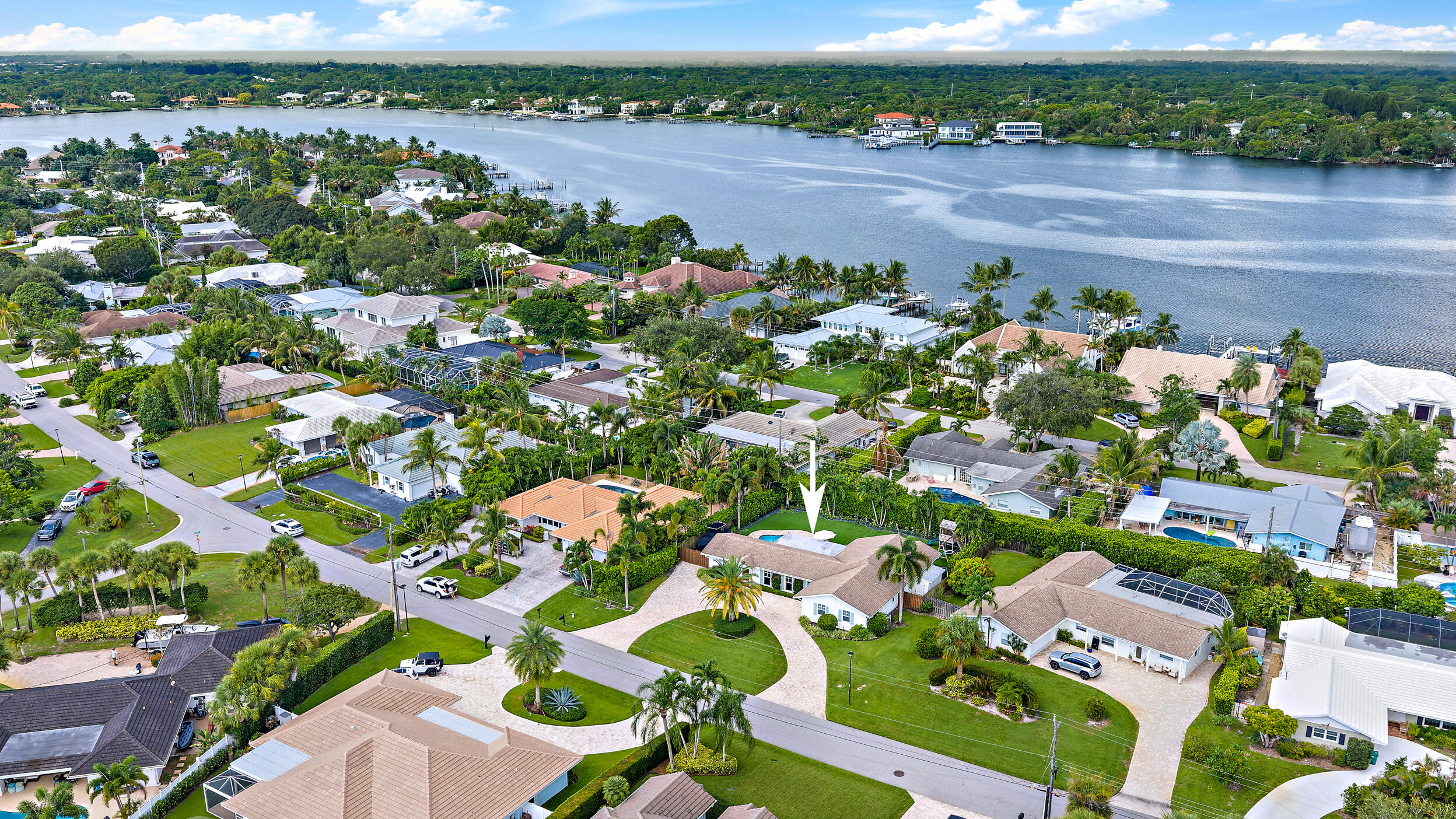 215 Golfview Dr - 215 Golfview Dr, Tequesta, FL 33469 Luxury Property | Jose Angel Pina