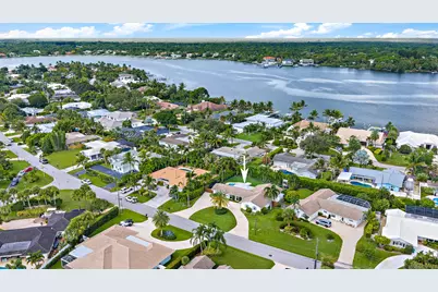 215 Golfview Drive, Tequesta, FL 33469 - Photo 1