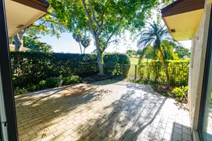 8197 Royal Palm Ct, Tamarac, FL 33321 - Photo 21