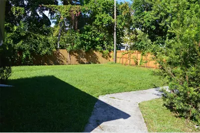 823 NE 14th Court, Fort Lauderdale, FL 33304 - Photo 9