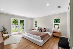 998 SW 7th St, Boca Raton, FL 33486 - Photo 57