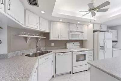 615 N Riverside Drive #706, Pompano Beach, FL 33062 - Photo 3