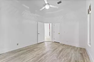 7876 Mandarin Dr, Boca Raton, FL 33433 - Photo 37