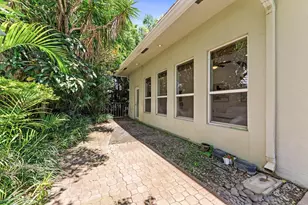 7876 Mandarin Dr, Boca Raton, FL 33433 - Photo 49