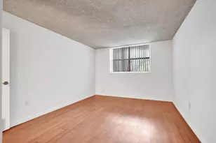 1805 Sans Souci Blvd, North Miami, FL 33181 - Photo 17